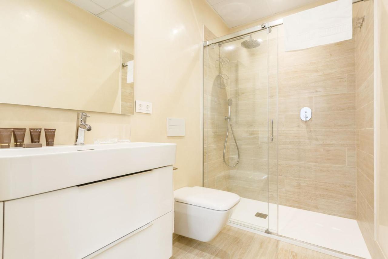 Espectacular Casa De 6 Dormitorios, 7 Banos Y 2 Terrazas Севілья Екстер'єр фото
