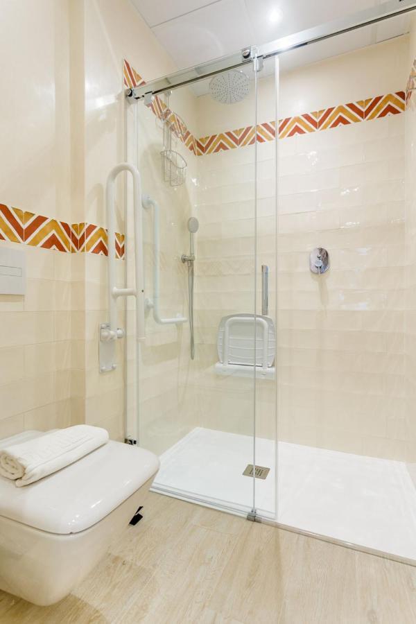 Espectacular Casa De 6 Dormitorios, 7 Banos Y 2 Terrazas Севілья Екстер'єр фото